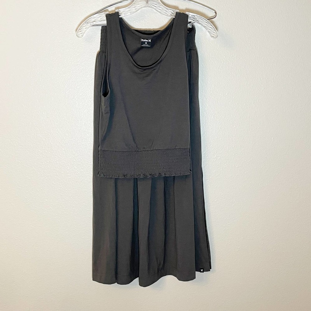 Hurley Sleeveless Gray Top and Skirt Set Size XS